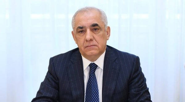 Əli Əsədov Giorgi Qaxariyanı yenidən Gürcüstanın Baş naziri təyin edilməsi münasibətilə təbrik edib