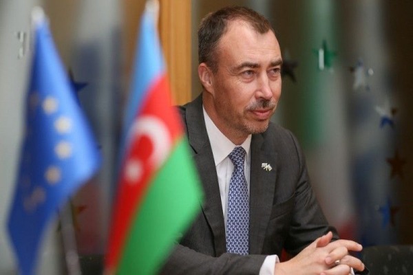 Aİ nümayəndəsi Azərbaycanın 5 erməni hərbçini təhvil verməsini alqışlayıb