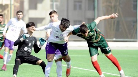 “Sumqayıt”ın futbolçusu hakimi təhqir etdi