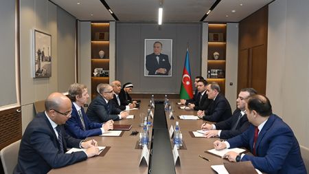 Ceyhun Bayramov Əlcəzair XİN-in baş katibi ilə görüşdü