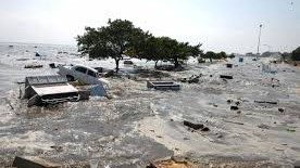 Asiya 2004-cü ildə sunami qurbanlarının xatirəsini yad edir
