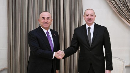 İlham Əliyev Çavuşoğluya başsağlığı verdi