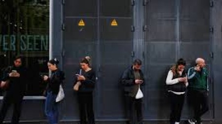 Pireney yarımadasında elektrik enerjisinin kəsilməsi internetdə yalan nəzəriyyələrin yayılmasına səbəb olur