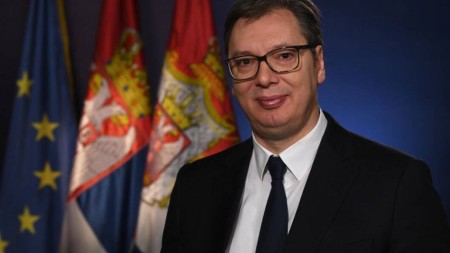 Serbiya prezidenti Aleksandar Vuçiç AB xəbərdarlıqlarına baxmayaraq Moskvada