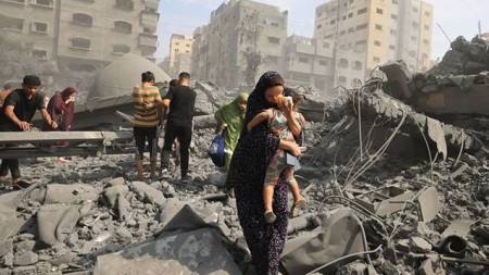 Qəzza: "L'Humanité" hücumlar qarşısında bu Çərşənbə, 14 May, şokedici ön səhifəsinin həqiqiliyini sübut edir