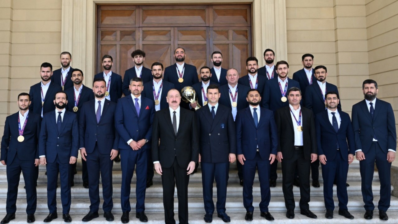 Prezident milli komandanın üzvlərini qəbul etdi