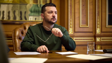 Zelenski Kremli danışıqları torpeda etməyə çalışmaqda ittiham edib