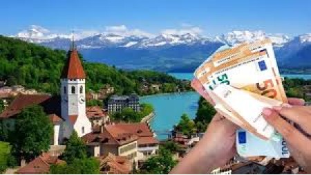 Avropada Kütləvi Turizm: İş, amma nəyin bahasına?