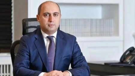 "Xaricdə təhsil proqramına 1000-dən çox müraciət daxil olub" - Nazir