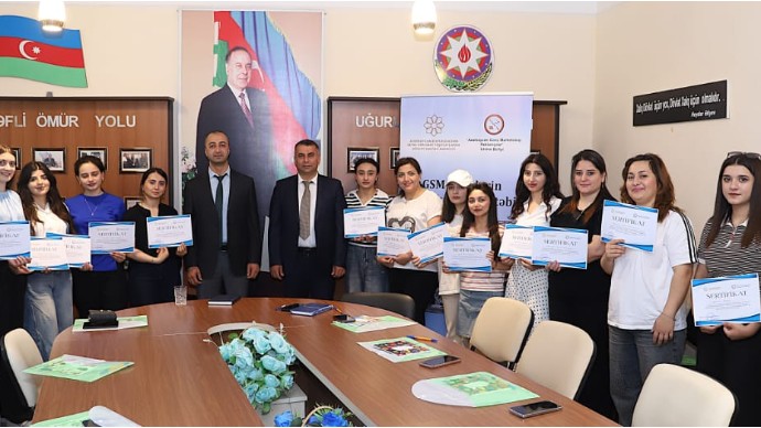 Gənclərin Sahibkarlıq Məktəbi layihəsi çərçivəsində silsilə maarifləndirici tədbirlər həyata keçirilib