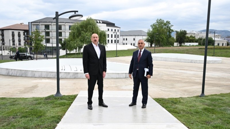 İlham Əliyev Xankəndidə Zəfər parkında - FOTO