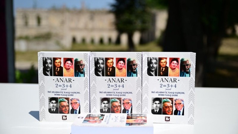Şuşada Xalq yazıçısı Anarın kitabının təqdimatı və poeziya saatı keçirilib
