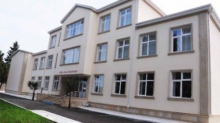 Lənkəranda 2 nömrəli məktəbin qəzalı 10 saylı məktəbə köçürülməsi məsələsinə aydınlıq gətirilib