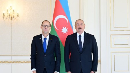 Prezident İsrailin yeni səfirinin etimadnaməsini qəbul edib
