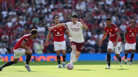 “Arsenal" səfərdə "Mançester Yunayted"i məğlub etdi