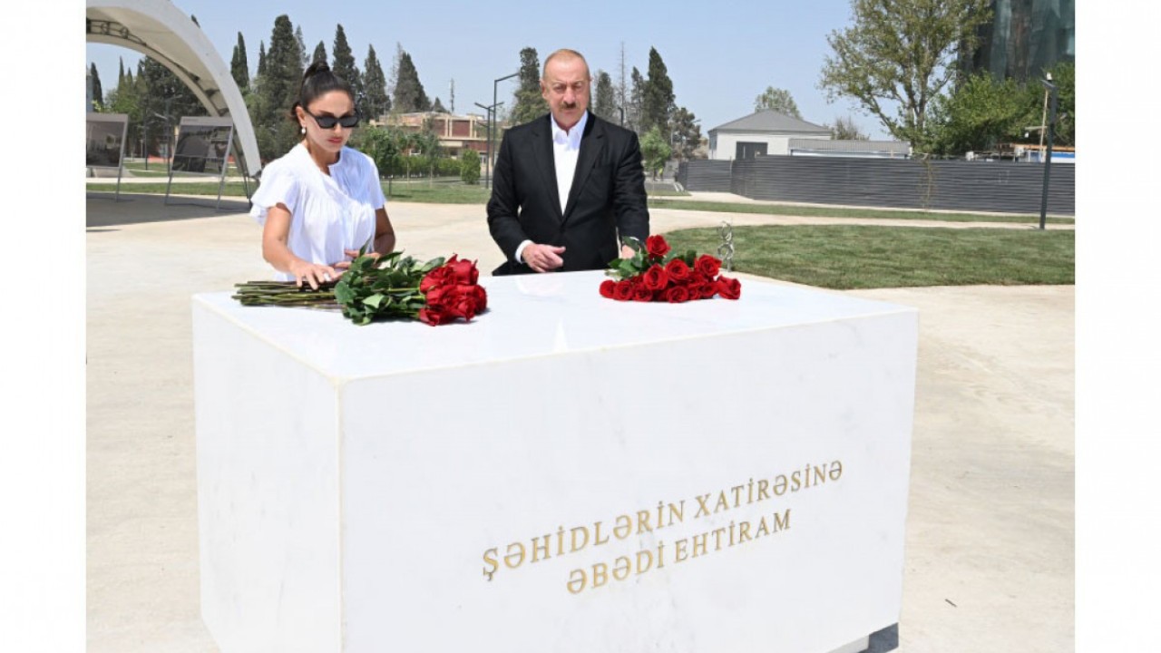 İlham Əliyev və xanımı Gәncә Memorial Kompleksində görülən işlərlə tanış olublar - FOTOLAR + YENİLƏNİB