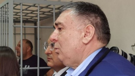 Şahin Şıxlinskidən xəbər var! - Toyuq hini kimi yerdə saxlanılır, vəziyyəti ağırdır