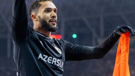 Juninyo "Qarabağ"a qayıtdı