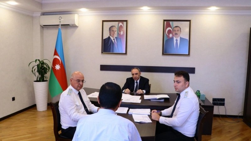 Kamran Əliyev Yasamal rayonunda vətəndaşları qəbul edib