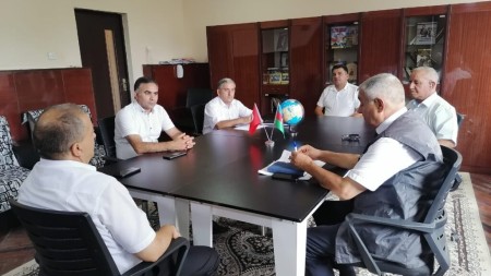 QHT Bərdədə “Konstitusiya və Suverenlik ili”nə həsr edilmiş dəyirmi masa təşkil edib 