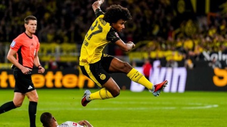 "Dortmund" qələbə qazandı, "Bayer" xal itirdi
