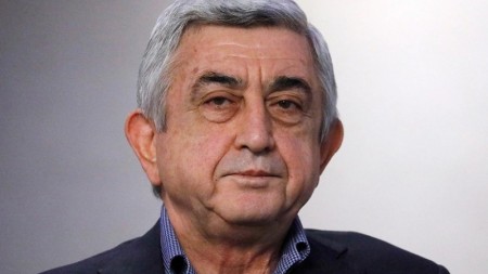 Sarqsyanı torpaqları satmaqda ittiham etdi