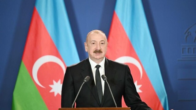 İlham Əliyev sərgi iştirakçılarına müraciət ünvanladı