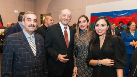 Leyla və Arzu Əliyevalar Berlində sərgidə iştirak etdi - FOTOLAR