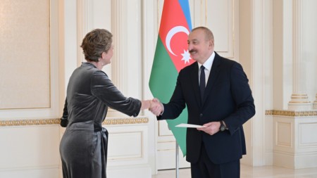 İlham Əliyev yeni səfirin etimadnaməsini qəbul etdi - FOTOLAR