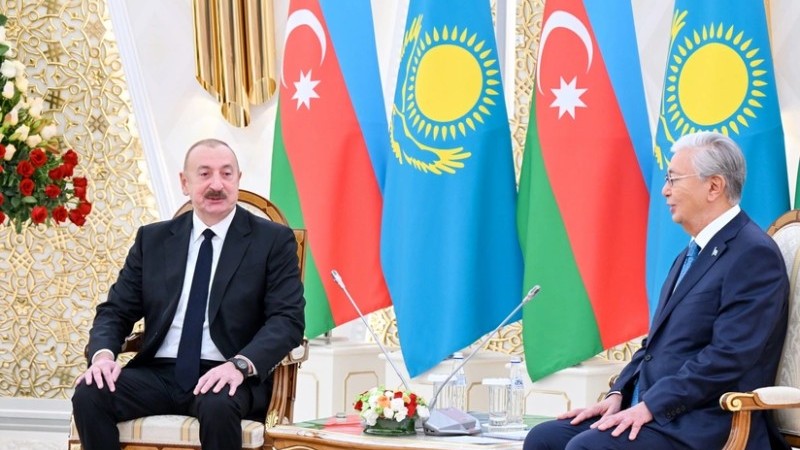 İlham Əliyev: Qazaxıstanın potensialının möhkəmləndirilməsinə yönəlmiş kursunuzu tam dəstəkləyirik