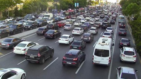 Paytaxtın hansı yollarında tıxac var?