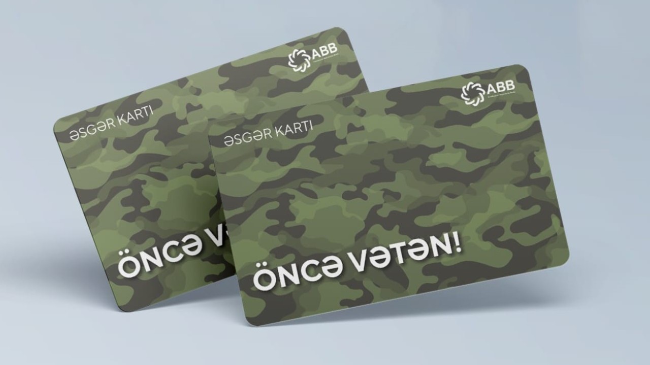 Azərbaycanda əsgərlərə maaşları kartla verilir