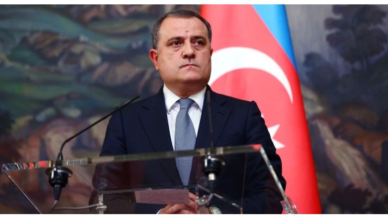 Ceyhun Bayramov Əlcəzairə getdi