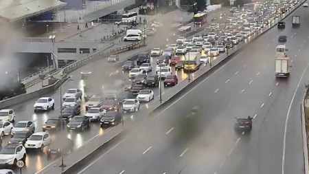 Bu yollarda sıxlıq var - SİYAHI