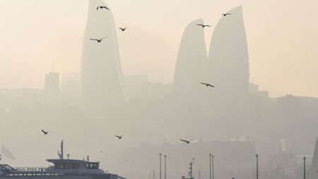 Bakı dumanlıdır - FAKTİKİ HAVA