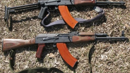 Polis xeyli silah-sursat aşkarladı