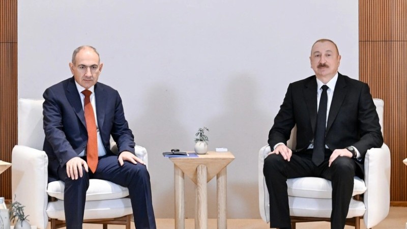 Əliyevlə Paşinyan TRIPP-i müzakirə etdi 