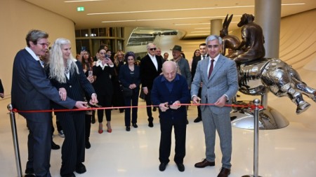 Heydər Əliyev Mərkəzində “Vəhşi təbiətin super qəhrəmanları” sərgisi açıldı