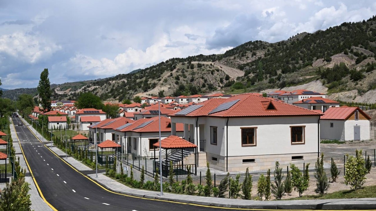 Azad olunan ərazilərdə yaşayan vətəndaşların sayı açıqlandı