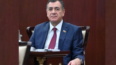 "Gənclər iş tapmaqda ciddi problemlərlə üz-üzədirlər" - Deputat