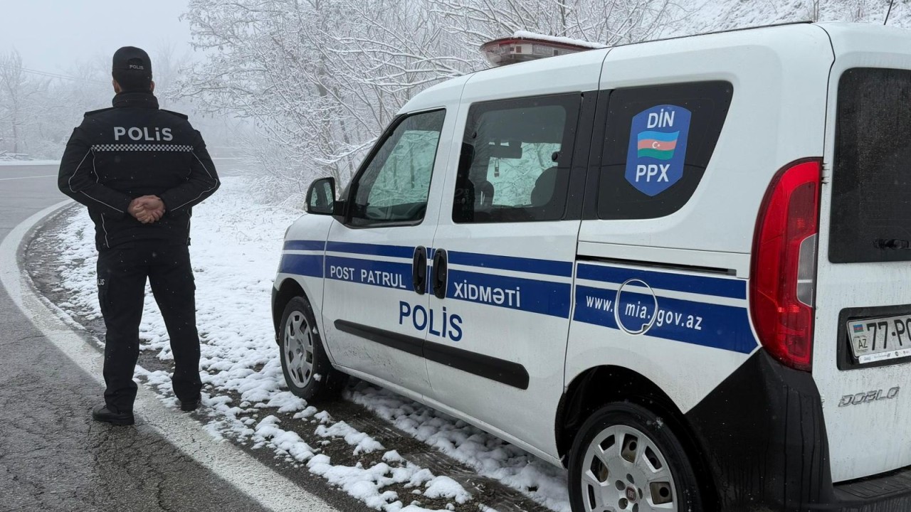 Polis qarlı hava ilə əlaqədar təhlükəsizlik tədbirləri görür - VİDEO