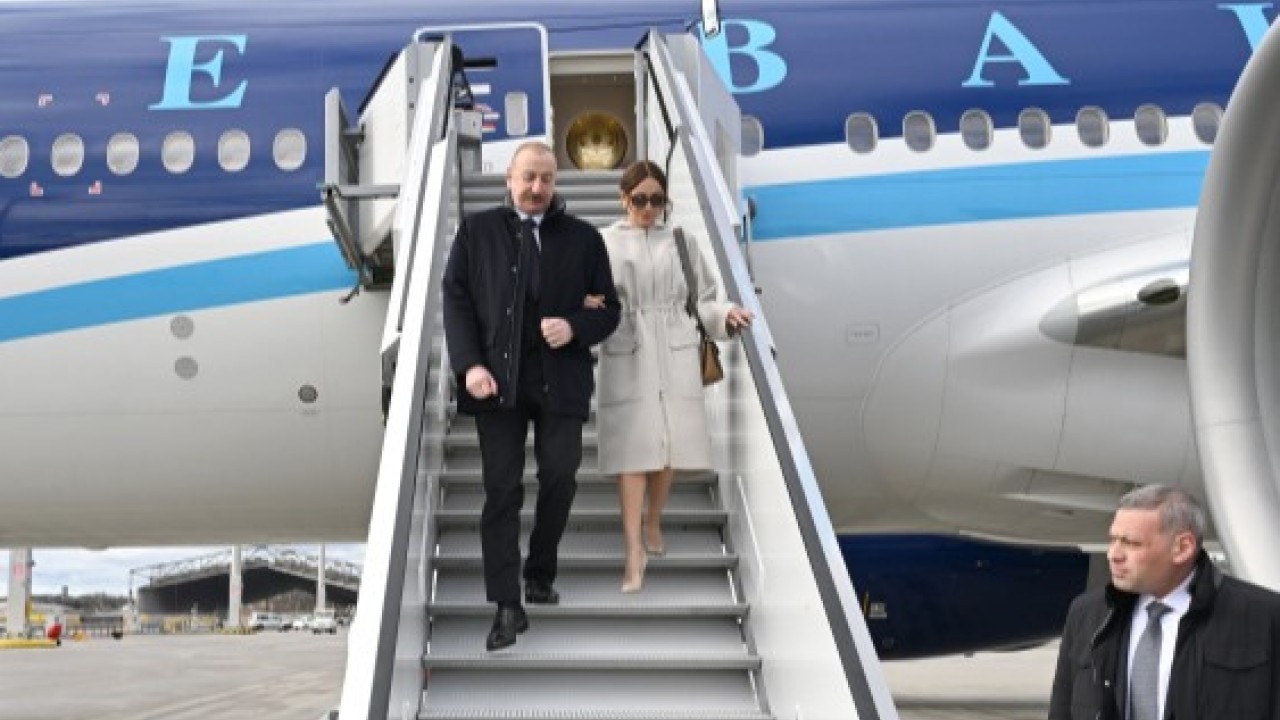 İlham Əliyev xanımı ilə birlikdə Almaniyaya səfər etdi - FOTOLAR