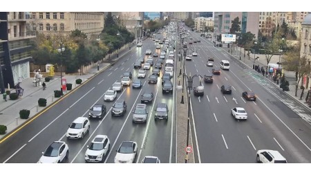 Bakıda bu yollarda tıxac var - SİYAHI