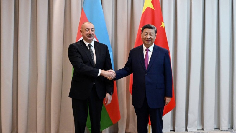 İlham Əliyev Çin sədrini təbrik etdi