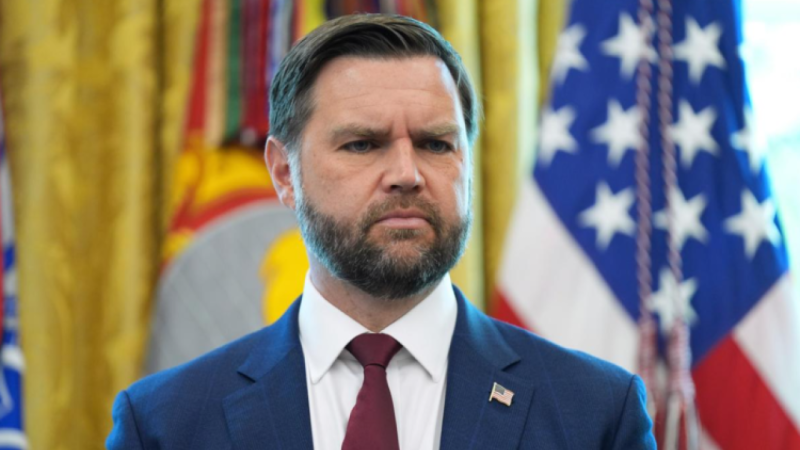 Vens İranı hərbi güclə hədələdi