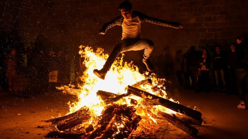 Vətəndaşlara tonqalla bağlı xəbərdarlıq - VİDEO