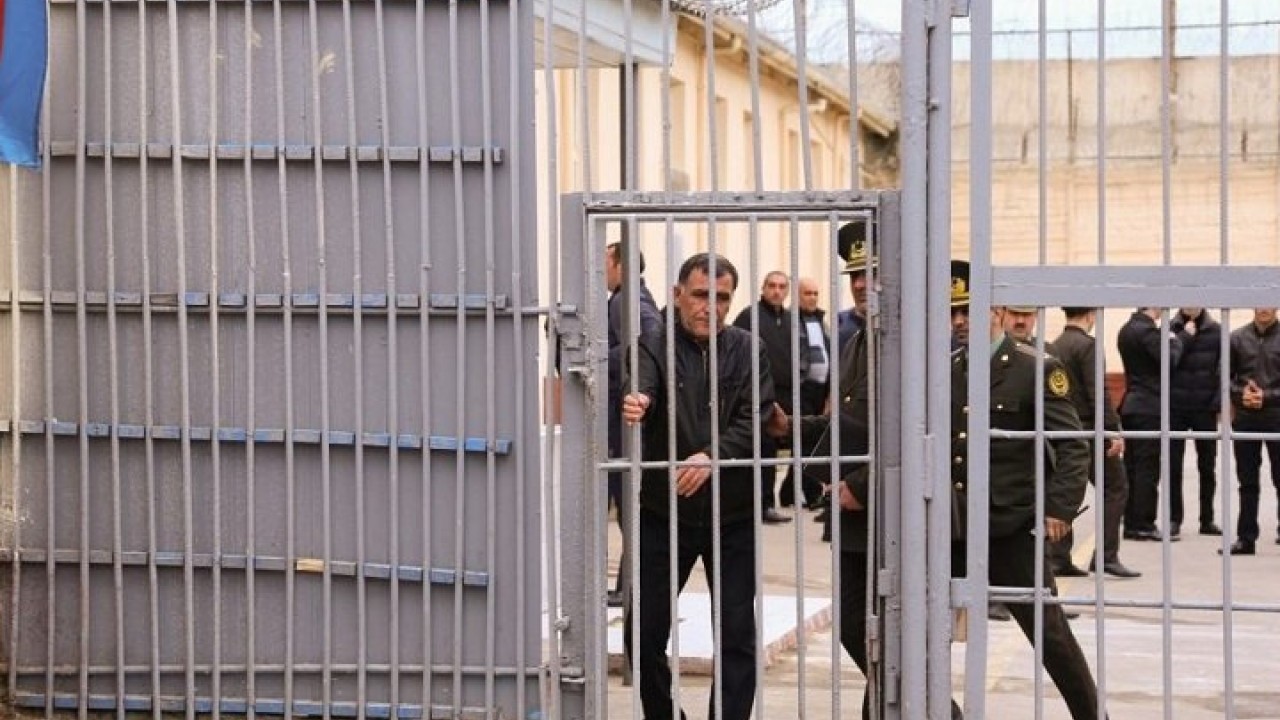 Ötən il Ombudsmanın müraciətləri əsasında 21 məhkum əfv edilib