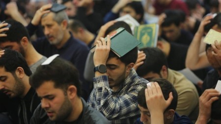 Bu gecə ikinci Qədr gecəsidir