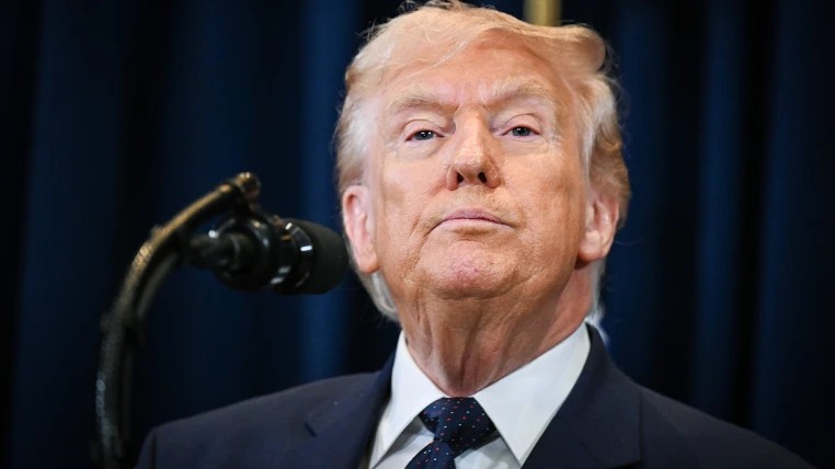 "İran rejimini məhv etmək böyük şərəfdir" - Tramp