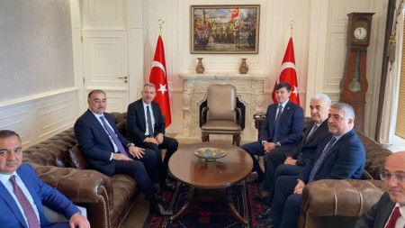 Fuad Muradov İzmir valisi ilə görüşdü